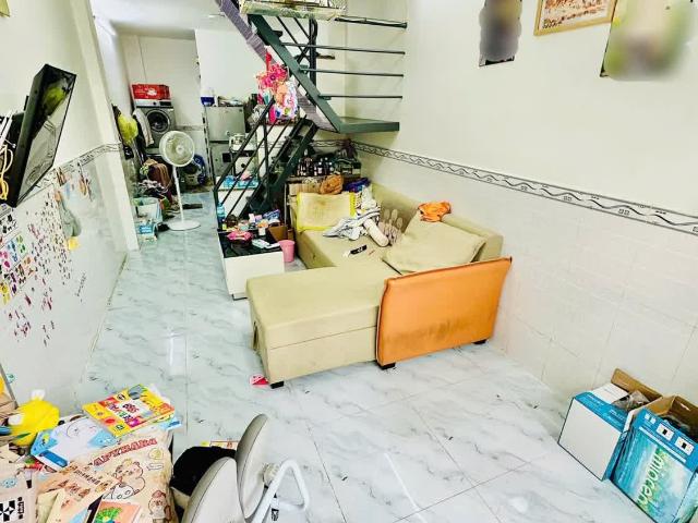 Nhà 2 tầng hẻm thông 287 đường Âu Dương Lân P2Q8. Giá 3.58 tỷ TL
