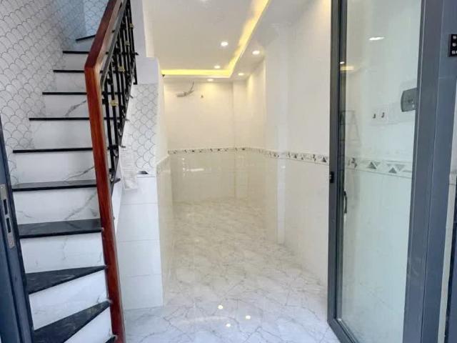Nhà 2 tầng hẻm xe hơi Phạm Thế Hiển P5 Q8 giá siêu tốt 2.38 tỷ