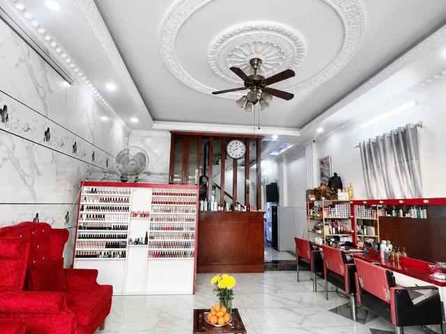 Nhà 2 tầng hẻm xe hơi tên lửa chỉ hơn 4 tỷ