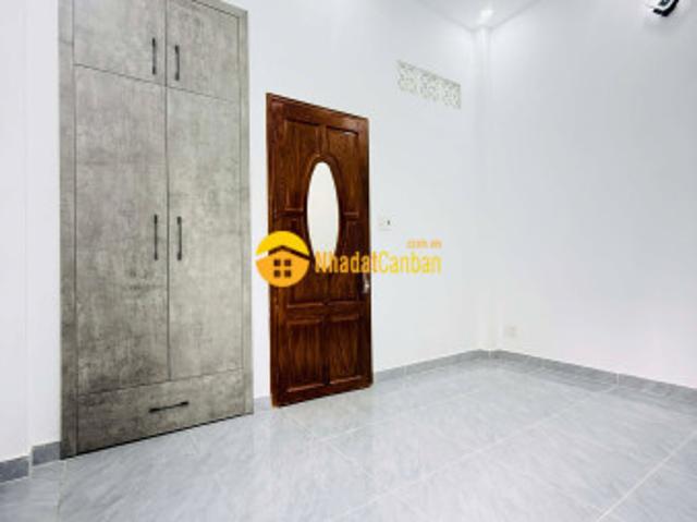 Nhà 2 tầng đẹp lung linh ô tô đỗ cửa q. 12 giá tốt