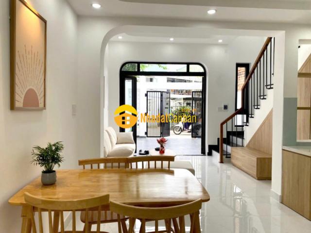 Nhà 2 tầng 2 mặt tiền sát chợ hoà thọ tây cẩm lệ đà nẵng