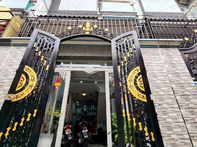 Nhà 2 lầu hẻm 141 Tám Danh P. Chánh Hưng P4Q8