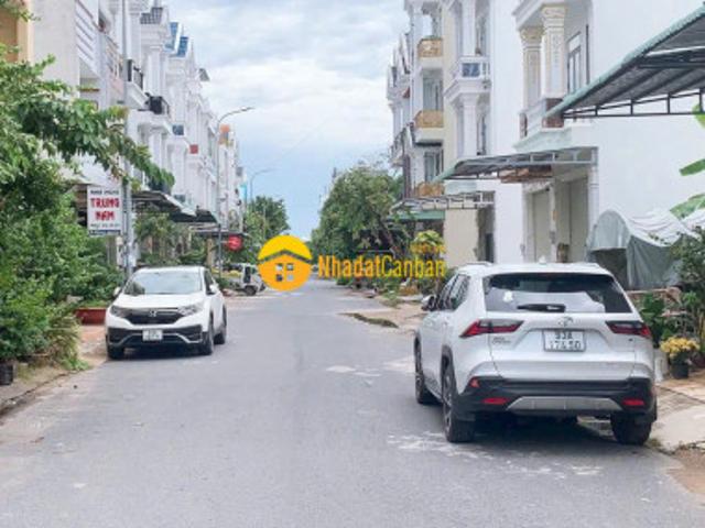 Nhà 2 lầu sân thượng đường b12 kdc hưng phú p. Hưng phú tp. cần thơ giá 5,8 tỷ