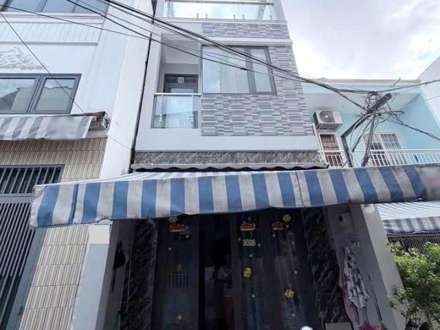 Nhà 2 lầu/ST 3.5*10m Âu Dương Lân P3Q8 P. Chánh Hưng