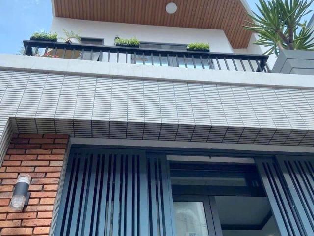 Nhà 4.3x10m hẻm 184 Âu Dương Lân P3Q8 P. Chánh Hưng