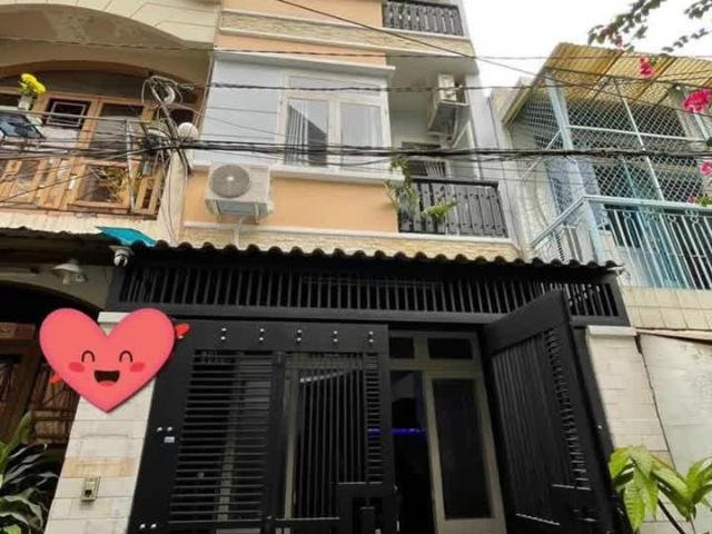 Nhà 4 Tầng nội thất đẹp, không qui hoạch, ngay chợ Rạch Ông Quận 8