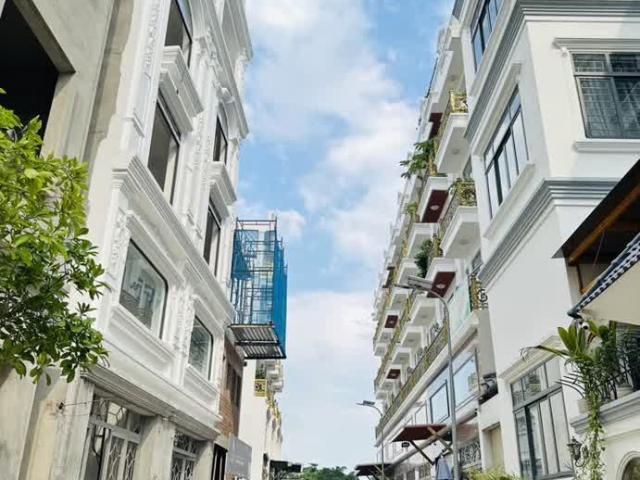 Nhà 5 Tầng Mới Đẹp Gần Lên Văn Quới Bình Tân Nhỉnh 6 Tỷ