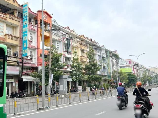 Nhà 5 tầng mặt tiền Tạ Quang Bửu P5Q8 Giá: 16.9 Tỷ TL