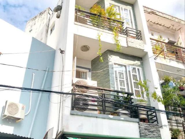 Nhà 5 tầng hẻm thông Ba Đình P8Q8. Giá chỉ có 4 tỷ
