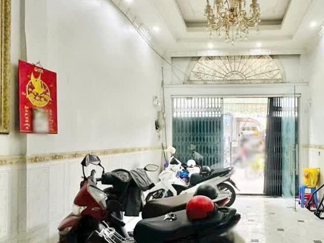 Nhà 5 tầng 60m2 ngay chợ Rạch Ông Nguyễn Thị Tần P2 Q8