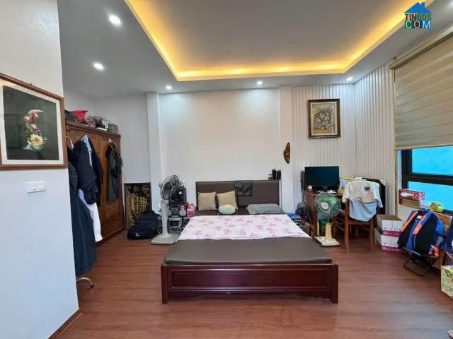 Nhà 5T khu Minh Khai MT 5m cách 1 nhà ô tô tránh Ngõ thông