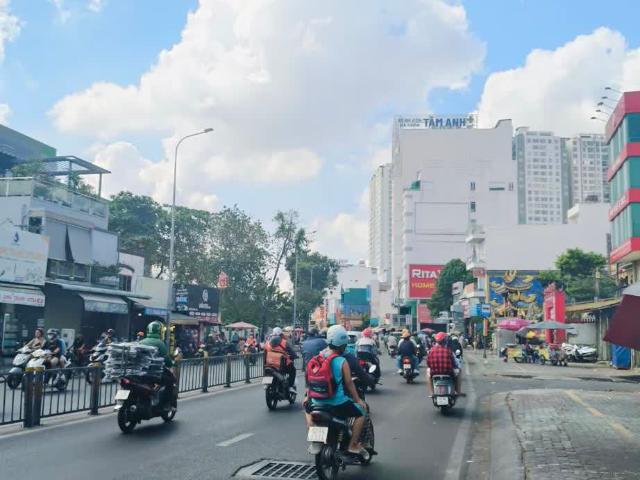 Nhà 6 tầng sát mặt tiền Phạm Hùng Phòng khám hoặc CHDV chỉ 13 tỷ