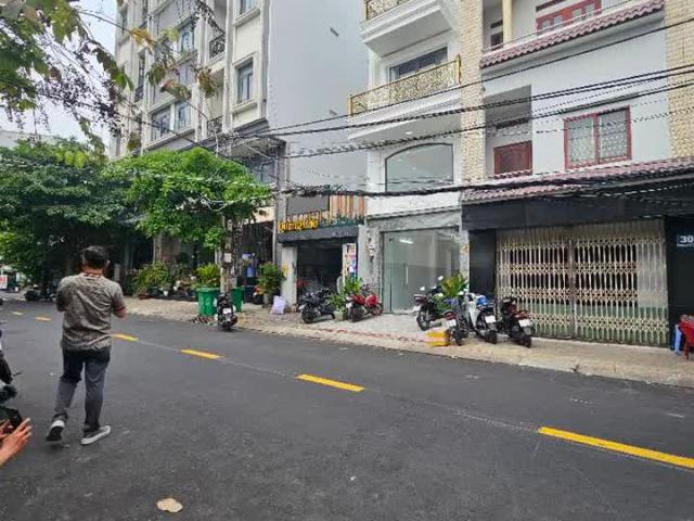 Nhà 6 tầng 79,1m2 mới tinh mặt tiền đường số 85, cách 50m ra Nguyễn Thị Thập, Tân Quy Quận 7, 18