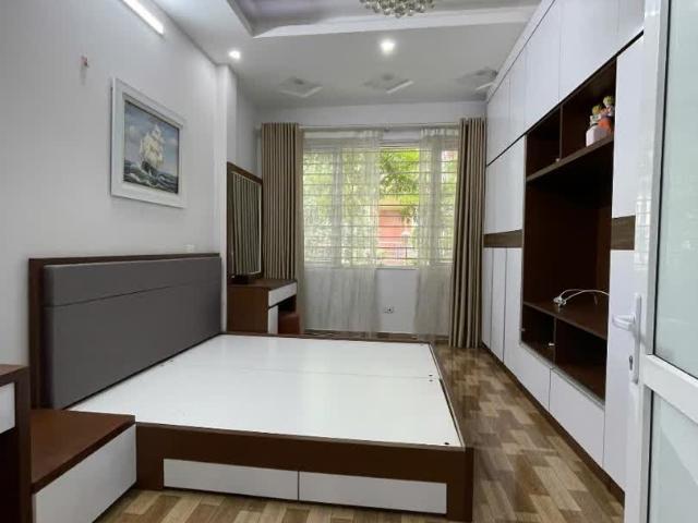 Nhà cực hiếm phố Nguyễn Thị Định, lô góc, 2 thoáng, ngõ rộng, dân trí cao, 40m2, 5 tầng, 10.8 tỷ