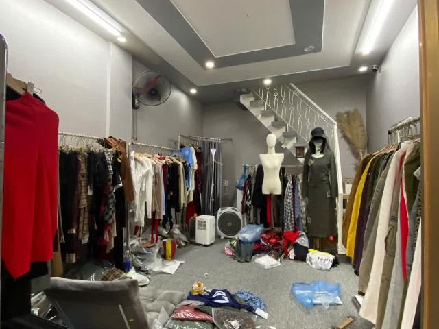 Nhà Độc Lập 2 Tầng Trung Tâm Thành Phố Buôn Bán Kinh Doanh Tốt