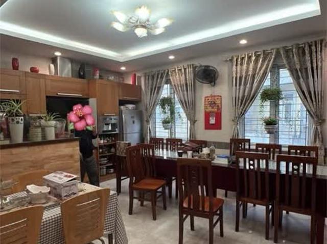 Nhà cần Bá.n phố Triều Khúc ngay đầu Nguyễn Trãi 35m 6 tầng gi. Á 5. tỷ