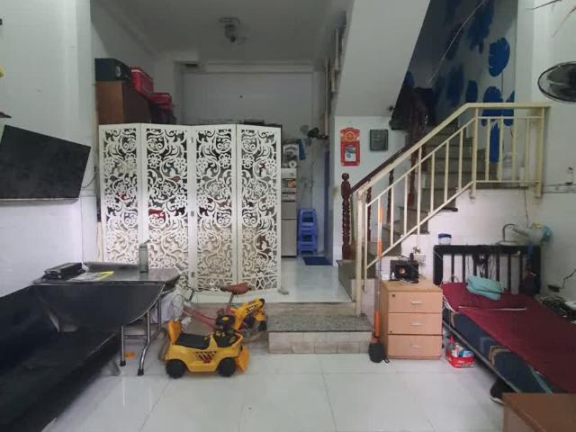 Nhà CMT8, Gần Ngã Tư Bảy Hiền Tân Bình, 35m2, 3Tầng Kiên cố, Sổ Nở Hậu Tài Lộc. Chỉ 4.7Tỷ