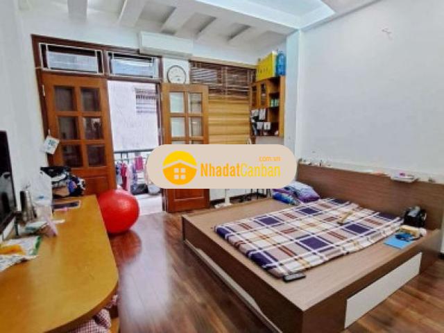 Nhà cát linh phân lô sát ôtô dt50 mt4 giá tl 5 8