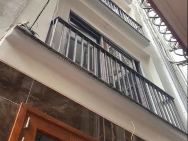Nhà chính chủ lĩnh nam. NHÀ DÂN XÂY DT Khủng 44m 5T Nở Hậu, Dòng Tiền 250 triệu/ băn. Chỉ 5