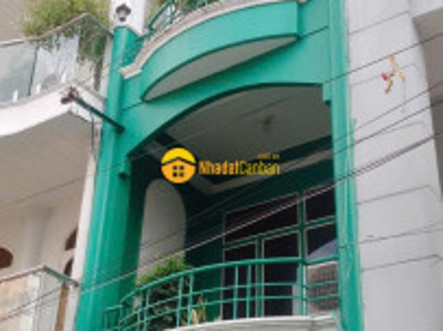 Nhà chính chủ lâu năm 2 mặt hẻm xe hơi trung tâm quận 1