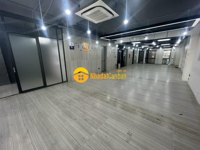 Nhà cho thuê đường điện biên phủ, gần hàng xanh, 8.2x20m, trệt 5 lầu, có thang máy, 280trth
