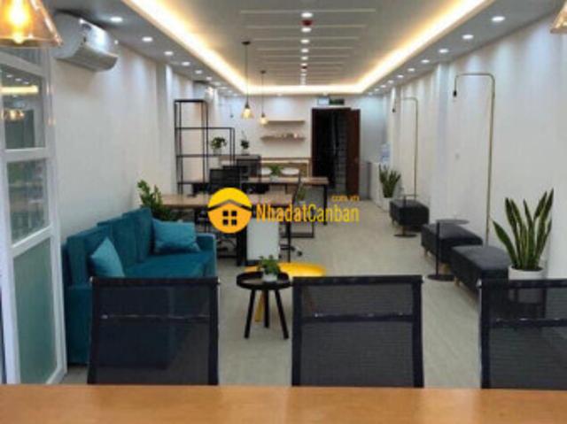 Nhà đang cho thuê, ace dẫn khách ko hỏi ảnh hưởng người thuê báo tp trước 60p để hỗ trợ xem trong