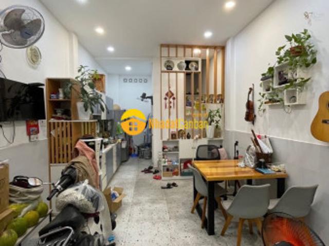 Nhà bán mới xây trung tâm q7 gần mặt tiền đường 79 dt 3.6 x 8.6 2 tầng hẻm ba gác nhỉnh 4tỷ4