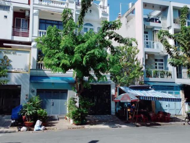Nhà bán Mặt tiền Đường số 30, 72m2, 4 tần, 4x 18m, Phường Tân Phong, Quận 7