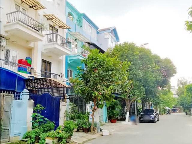 Nhà bán Mặt tiền đường 12m KDC Đồng Diều P4Q8 giá 12 tỷ