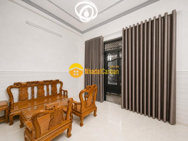 Nhà bán, lạc long quân2 tầng, còn đẹp, 52m2, hẻm thông, sát mặt tiềnchỉ 6 tỷ hơn tl