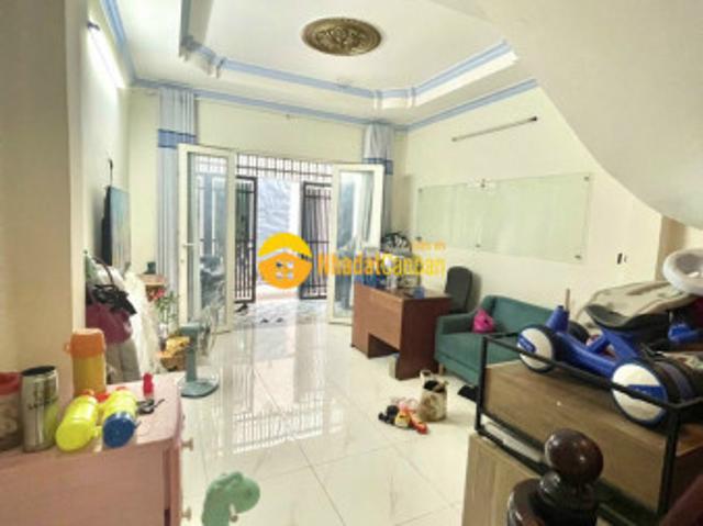Nhà bán, tân kỳ tân quý, 4 x 12m, 2 lầu, chỉ 4.6 tỷ, tân phú