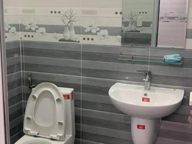 Nhà Bình Tân hiện đại, 1 lầu 76m2, cạnh khu Tên Lửa, SHR trao tay