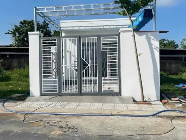 Nhà Bình Minh Trảng Bom Đồng Nai bán gấp trọn sổ 1 tỷ 6 hỗ trợ vay 3 bên. LH 0799 216 em