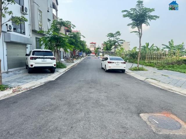 Nhà gỗ mát lạnh ô tô tránh vỉa hè dt 80m hơn 12 tỷ kim chung, đông anh