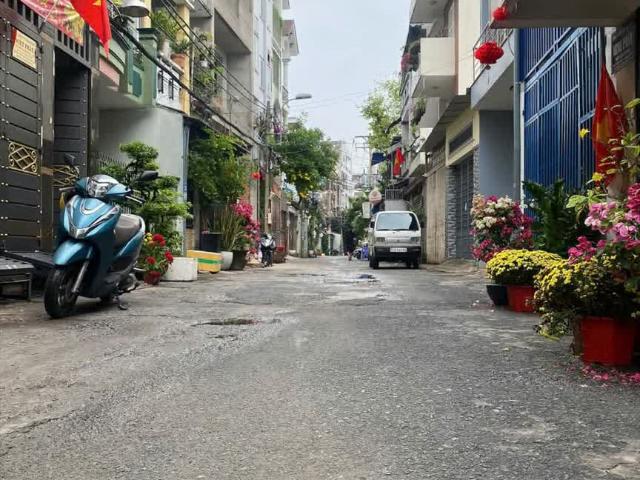 Nhà Gần Lũy Bán Bích Quận Tân Phú, 56m2, Hẻm Xe Hơi 8m, Nhỉnh 6 Tỷ