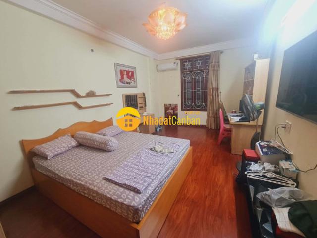 Nhà gần phố lê duẩn, ngõ rộng, 39m2 x 5t, nhà dân xây mới đẹp, về ở ngay, hơn 9 tỷ
