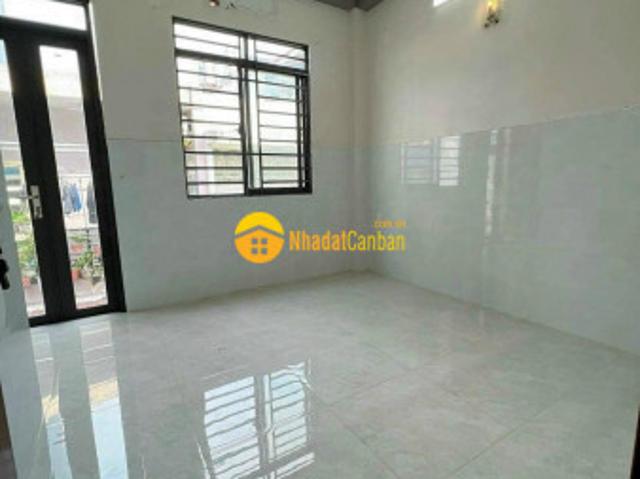 Nhà gấp bán 65m2 chỉ 5 tỷ 900 hồng lạc tân bình