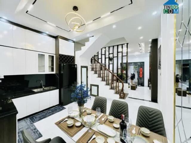 Nhà Dương Khuê Cầu Giấy, diện tích 50m², 4 tâng 5m, ngõ ô tô đỗ cửa