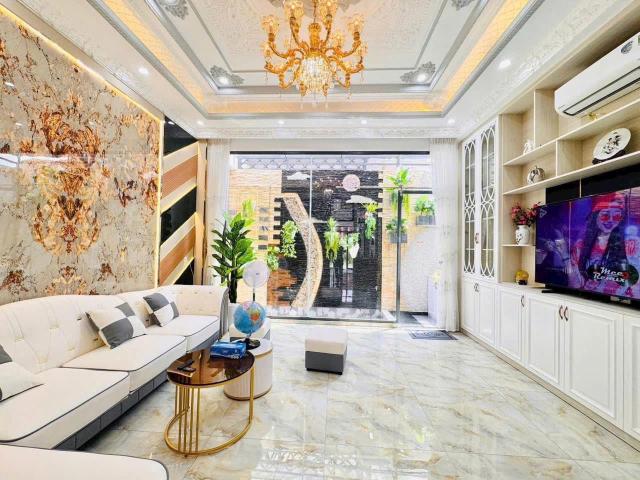 Nhà khu cán bộ ở ngay phà Binh Khánh, 4 tầng kiên cố, thuận tiện đi Cần Giờ