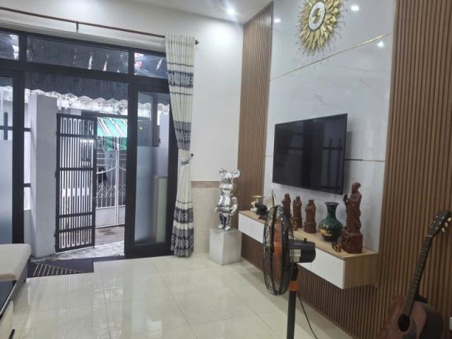 Nhà Kiệt gần MT Trần Cao Vân, 55m2, 2 tầng, 4.2 tỷ