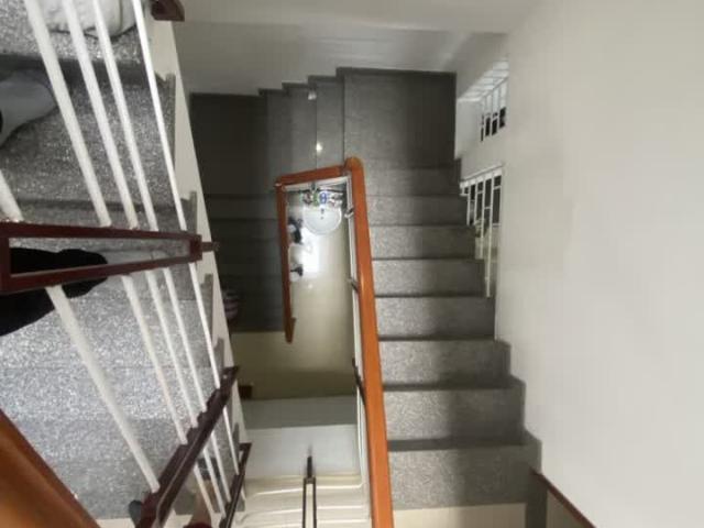 Nhà kiệt rộng gần Mặt Tiền Lê Đình Lý, 60m2, 3 mê đúc, còn mới, 4. X tỷ