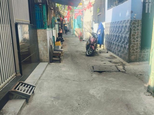 Nhà hẻm Dương Bá Trạc ngang 4m giáp Quận 1 chỉ 5 tỷ nhỉnh 0931172