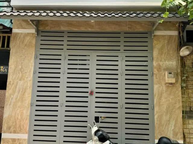 Nhà hẻm Liên Khu 4 5, Bình Hưng Hòa B dt 40m2 1 lầu 2pn 2wc giá 3ty200