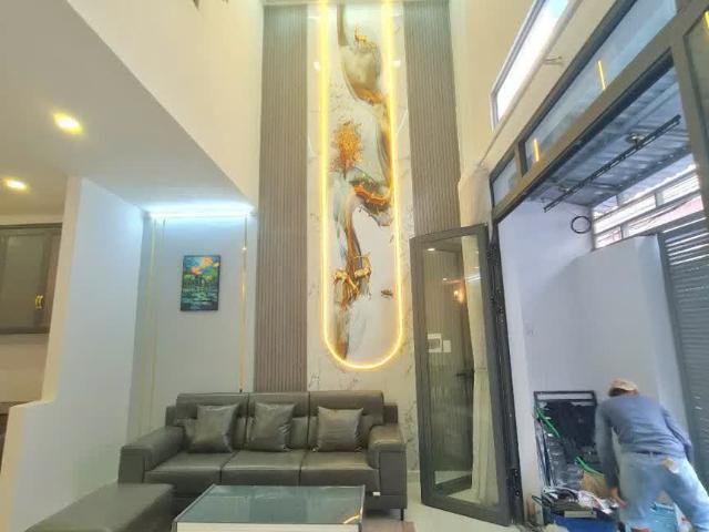Nhà hẻm xe hơi, gần bên Gò Vấp, khu Vip Nam Long, nhà đẹp long lanh! Rẻ!