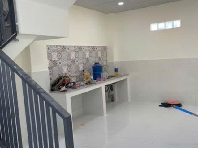 Nhà hẻm xe hơi, gần Quốc lộ 13 Hiệp Bình Phước 50m2 chỉ 4.2 tỷ