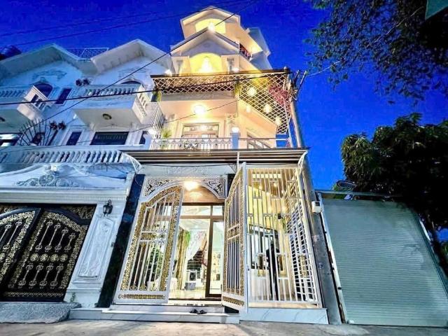 Nhà hẻm xe hơi siêu thị, 4 tầng, đẻ lại nội thật, 7.2 TỶ