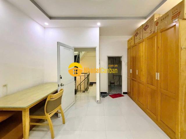Nhà hxh 5m huỳnh văn bánh phú nhuận 3 tầng ban công lớn dưới 6 tỷ giá tốt