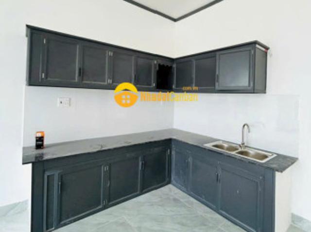 Nhà lầu ngay cây xăng đức hưng đường đồng khởi sổ hồng riêng full thổ cư