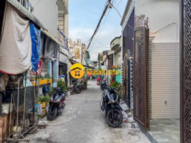 Nhà lầu hẻm 388 nguyễn văn cừ cách lộ 100m