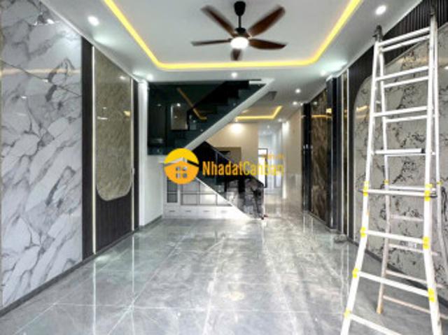 Nhà lầu phước tân mới hoàn thiện cực đẹp